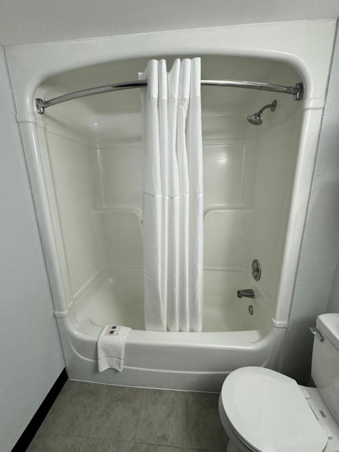 Studio 6 Suites East Syracuse Airport Екстер'єр фото