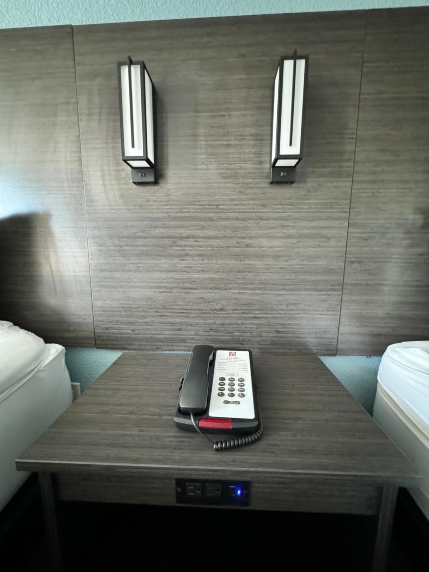 Studio 6 Suites East Syracuse Airport Екстер'єр фото